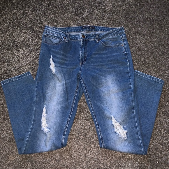 Denim - Modern Vintage Iris Jean Ripped